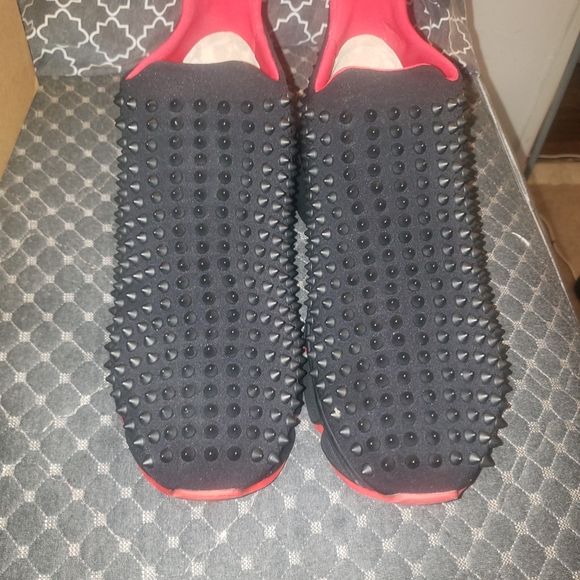 Christian  Louboutin - Picture 7 of 14